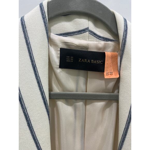 Zara Cream Pinstriped Belted Jacket Sz XS - Picture 2 of 4